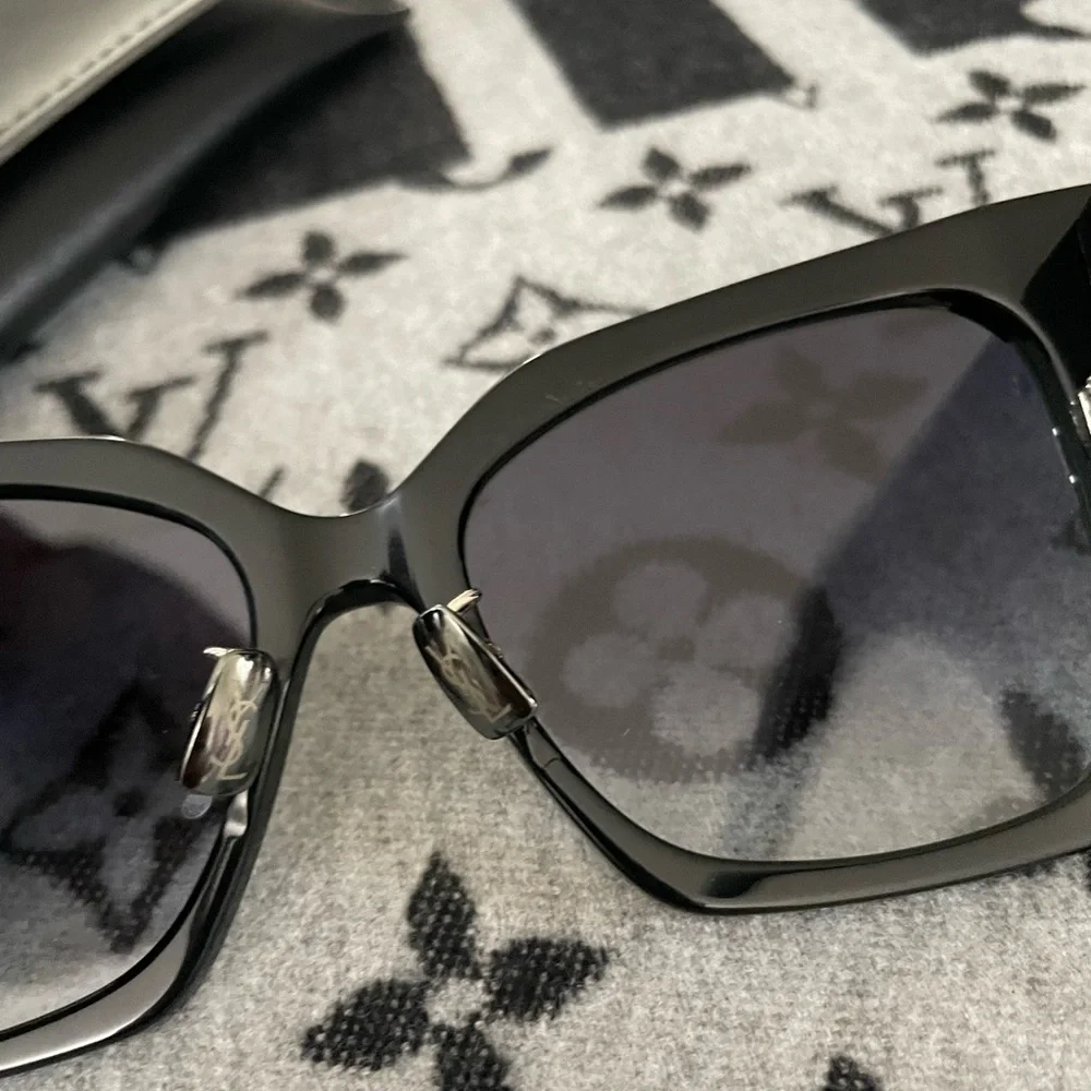 Saint Laurent Glossy Black Sunglasses - Picture 4 of 7
